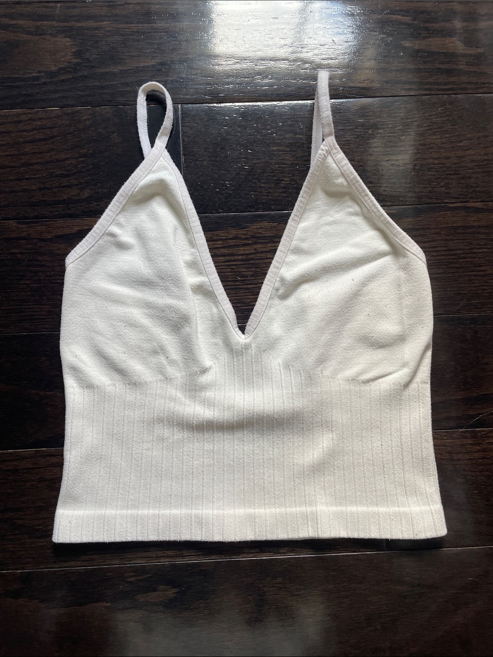 South Moon Under White Ribbed V-Neck Crop Cami Top